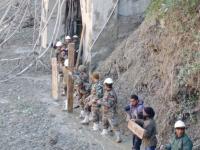 Uttarakhand glacier burst : उत्तराखंडमध्ये महाप्रलय; 10 जणांचा मृत्यू, 100 हून अधिक बेपत्ता, बचावकार्य सुरु - Marathi News | Uttarakhand glacier burst: 10 killed, more than 100 missing, rescue operation begins | Latest national Photos at Lokmat.com