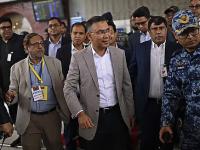 बांगलादेशात खळबळ! १७ वर्षांनंतर तारिक रहमान मायदेशी परतले; येताच मोहम्मद युनूस यांना केला फोन! - Marathi News | Excitement in Bangladesh! Tariq Rahman returns home after 17 years; calls Mohammad Yunus as soon as he arrives! | Latest international News at Lokmat.com