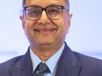 Hyundai मोटर्समध्ये खांदेपालट! पहिल्यांदाच एका भारतीयाकडे कंपनीचे नेतृत्व; कोण आहेत तरुण गर्ग ? - Marathi News | A change at Hyundai Motors! For the first time, an Indian is leading the company; Who is Tarun Garg? | Latest auto Photos at Lokmat.com