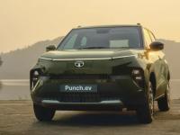 पंच ईव्हीमध्ये पेट्रोल व्हेरिअंटपेक्षा १० वेगळी फिचर्स; टाटा बाजी मारणार... - Marathi News | Tata Punch EV Features: Punch EV has 10 different features than the petrol variant; Tata will win... | Latest auto Photos at Lokmat.com