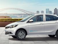 भारतातील 5 सर्वात स्वस्त इलेक्ट्रिक कार, सिंगल चार्जवर मिळेल इतकी रेंज - Marathi News | affordable electric cars in india form tata tigor ev to MG Comet ev | Latest auto Photos at Lokmat.com