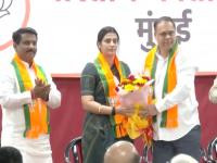 "खूप गोष्टी आहेत त्या मी बोलू शकत नाही..."; भाजपात प्रवेश करताच तेजस्वी घोसाळकरांनी मांडली व्यथा - Marathi News | "There are many things I cannot say..."; Tejashvee Ghosalkar joining BJP with presence of Ameet Satam | Latest mumbai News at Lokmat.com "खूप गोष्टी आहेत त्या मी बोलू शकत नाही..."; भाजपात प्रवेश करताच तेजस्वी घोसाळकरांनी मांडली व्यथा - Marathi News | "There are many things I cannot say..."; Tejashvee Ghosalkar joining BJP with presence of Ameet Satam | Latest mumbai News at Lokmat.com