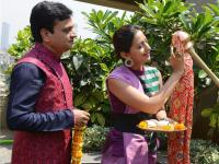 सेलिब्रिटींकडून नववर्षाचे सेलिब्रेशन, पाहा फोटो - Marathi News | Marathi Actor Gudi Padwa Celebration | Latest filmy Photos at Lokmat.com