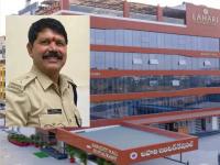 बापरे! करोडपती सरकारी अधिकारी, ६२ कोटींची मालमत्ता, आलिशान फ्लॅट्स अन् रोख रक्कम; तेलंगणा उपपरिवहन आयुक्तांच्या साम्राज्याचे गुपिते उघड - Marathi News | Millionaire government official, assets worth Rs 62 crore, luxurious flats and cash; Secrets of Telangana Deputy Transport Commissioner's empire revealed | Latest national News at Lokmat.com