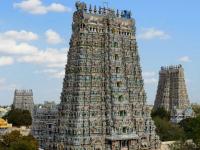 तामिळनाडूतील मंदिरांमध्ये २,१३७ किलो सोने पडून; सरकार कमावणार कोट्यवधी रुपये, कसे? पाहा - Marathi News | tamilnadu stalin govt plans to melt 2137 kg gold and deposit into banks for development of temples | Latest national Photos at Lokmat.com