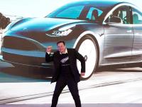बंद होऊ शकते Tesla कंपनी! चीनच्या या पावलामुळे Elon Musk यांनी व्यक्त केली शक्यता - Marathi News | Elon Musk Says Tesla Would Be Shut Down If Its Cars Spied In China | Latest international Photos at Lokmat.com