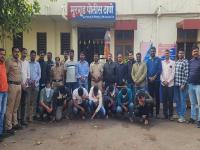 ‘टीईटी’चा पेपर ३ लाखांत, शिक्षकांची टोळीच जेरबंद; कोल्हापुरात शिक्षकी पेशाला काळीमा - Marathi News | TET paper sold for Rs 3 lakh, gang of teachers arrested in Kolhapur | Latest crime News at Lokmat.com ‘टीईटी’चा पेपर ३ लाखांत, शिक्षकांची टोळीच जेरबंद; कोल्हापुरात शिक्षकी पेशाला काळीमा - Marathi News | TET paper sold for Rs 3 lakh, gang of teachers arrested in Kolhapur | Latest crime News at Lokmat.com