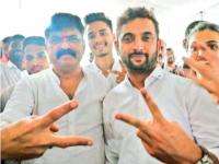 दोन्ही राष्ट्रवादींचा ठाण्यातही ‘हम साथ साथ है...’चा नारा? नजीब मुल्ला म्हणतात, आव्हाड शत्रू नाहीत..! - Marathi News | Both the nationalists' slogan 'Hum Saath Saath Hai...' is being raised in Thane too? Najeeb Mulla says, Awhads are not enemies..! | Latest thane News at Lokmat.com