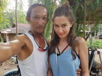 गुहेत राहणारा बनला सेलिब्रिटी, परदेशी महिला येतात त्याला भेटायला! - Marathi News | The cave man became internet sensation after began to document holistic off the grid lifestyle | Latest social-viral Photos at Lokmat.com