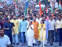 ही आहे 17 व्या लोकसभेतील सर्वात ग्लॅमरस खासदार, सोशल मीडियावर आहेत लाखो फॉलोअर्स - Marathi News | This is the 17th Lok Sabha's most glamorous MP | Latest national Photos at Lokmat.com