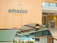 बेरोजगारांसाठी अ‍ॅमेझॉनची'लॉटरी'! बंगळुरूमध्ये उघडलं आशियातील दुसरं सर्वात मोठं ऑफिस; ७,००० जणांना मिळणार नोकरी - Marathi News | Amazon's 'lottery' for the unemployed! Asia's second largest office opens in Bengaluru; 7,000 people will get jobs | Latest business Photos at Lokmat.com