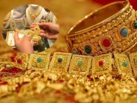 Gold Rate Today : महिन्याच्या पहिल्याच दिवशी सोन्या-चांदीच्या दरात मोठा बदल! जाणून घ्या नवे दर - Marathi News | Gold Rate Today gold became cheaper in cities check city wise 22 carat and 24 carat gold rate today | Latest business Photos at Lokmat.com