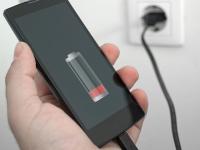 फोन खूप स्लो चार्ज होतो? 'ही' आहेत कारणं - Marathi News | reasons why your smartphone battery is charging slowly khow how to fix it | Latest tech Photos at Lokmat.com