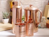 तांब्याची बॉटल खरेदी करताय का?; 'या' गोष्टी लक्षात घ्या! - Marathi News | Things to keep in mind while buying copper bottle | Latest health Photos at Lokmat.com