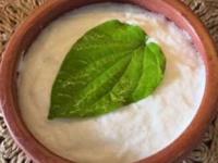 इडली-डोशाच्या पिठावर 'वि़ड्याचे पान' ठेवा आणि कमाल पहा! इडल्या मऊलुसलुशीत तर डोसा होईल कुरकुरीत... - Marathi News | why add betel leaves in idli batter natural ways to ferment idli - dosa batter faster traditional fermentation tricks for idli dosa Batter | Latest sakhi Photos at Lokmat.com