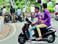 Traffic Rules: 1 फेब्रुवारीपासून वाहतुकीचे नियम बदललेत! 10 हजारांचे चलन फाडणार, लायसन्सही रद्द होणार - Marathi News | Traffic Rules challans: Traffic rules have changed from February 1! 10,000 fine will be torn, license will be cancelled | Latest auto Photos at Lokmat.com