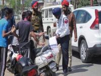 ... तरी तुम्हाला होऊ शकतो २५ हजारांचा दंड आणि तुरुंगवास, पाहा वाहतुकीचा 'हा' नियम - Marathi News | traffic rules if any minor caught driving car motorcycle will cost you rupees 25000 challan know details | Latest auto Photos at Lokmat.com