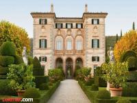 २३ बेडरूम, १९ बाथरूम, २२ एकराची बाग...राणी व्हिक्टोरीयाचा आलिशान बंगला विक्रीला... - Marathi News | Queen Victoria Tuscan villa for sale here the price | Latest jarahatke Photos at Lokmat.com