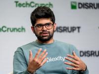 AI मुळे झटक्यात गेल्या १२००० कर्मचाऱ्यांच्या नोकऱ्या! Oracleच्या कपातीवर काय म्हणाले परप्लेक्सिटीचे CEO? "नोकरी गेली तर..." - Marathi News | Oracle layoffs 12000 jobs due to AI What did Perplexity's CEO say about Oracle's cuts If jobs are lost do the business | Latest tech Photos at Lokmat.com