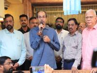 भाजपचे नेतेच पसरवत आहेत राज्यात भाषिक प्रांतवादाचे विष; उद्धव ठाकरे यांची टीका - Marathi News | BJP leaders are spreading the poison of linguistic regionalism in the state; Uddhav Thackeray criticizes | Latest mumbai News at Lokmat.com भाजपचे नेतेच पसरवत आहेत राज्यात भाषिक प्रांतवादाचे विष; उद्धव ठाकरे यांची टीका - Marathi News | BJP leaders are spreading the poison of linguistic regionalism in the state; Uddhav Thackeray criticizes | Latest mumbai News at Lokmat.com