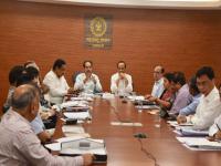 उद्धव ठाकरे सरकार : मंत्रिमंडळातील मंत्र्यांची संपूर्ण यादी आणि खाती - Marathi News | Maharashtra Cabinet Ministers List 2019: Full list of Ministers in Uddhav Thackeray government | Latest maharashtra Photos at Lokmat.com