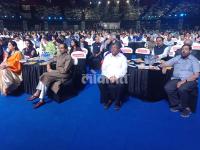 LMOTY 2019: भाजपा, सेना, काँग्रेस, राष्ट्रवादी नेते एकाच टेबलवर भेटतात तेव्हा... - Marathi News | Lokmat Maharashtrian of the Year 2019 BJP, Shiv Sena, Congress, NCP leaders meet on the same table | Latest maharashtra Photos at Lokmat.com