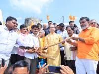 “...तर मग पुढील महिन्यापासून माझ्या प्रत्येक बहिणीला २१०० रुपये द्या”; उद्धव ठाकरेंची मोठी मागणी - Marathi News | uddhav thackeray big demands that then give each ladki bahin rupees 2100 from next month | Latest maharashtra News at Lokmat.com “...तर मग पुढील महिन्यापासून माझ्या प्रत्येक बहिणीला २१०० रुपये द्या”; उद्धव ठाकरेंची मोठी मागणी - Marathi News | uddhav thackeray big demands that then give each ladki bahin rupees 2100 from next month | Latest maharashtra News at Lokmat.com