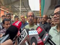 उद्धव ठाकरेंनी घेतली संजय राऊतांची भेट, केली तब्येतीची विचारपूस; म्हणाले, “आता लवकरच...”  - Marathi News | uddhav thackeray meet sanjay raut at home and inquired about his health | Latest mumbai News at Lokmat.com