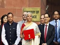 यंदा अर्थसंकल्प रविवारी मांडणार? अधिवेशन सुरू होणार २८ जानेवारीपासून; १३ फेब्रुवारीला संपेल - Marathi News | will the union budget be presented on sunday this year the session will begin from january 28 and end on february 13 | Latest national News at Lokmat.com