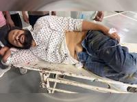 लखनौमध्ये भाजप नेत्यावर गोळीबार, प्रकृती चिंताजनक; ट्रामा सेंटरबाहेर कार्यकर्त्यांची गर्दी - Marathi News | BJP leader shot in Lucknow condition critical Activists throng outside trauma center | Latest uttar-pradesh News at Lokmat.com