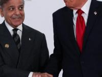 पाकिस्तानचा 'डबल गेम', अमेरिकेच्या निर्बंधांना झुगारून इराणसाठी सुरू केले ६ व्यापारी भू-मार्ग - Marathi News | Pakistan's 'double game', defying US sanctions, opens 6 trade land routes to Iran | Latest business News at Lokmat.com