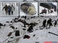 रस्त्याचं काम सुरू असतानाच कोसळला हिमकडा, १० फूट बर्फाखाली गाडले गेले कामगार, घटनास्थळाचे थरकाप उडवणारे फोटो - Marathi News | rasatayaacan-kaama-saurauu-asataanaaca-kaosalalaa-haimakadaa-10-phauuta-baraphaakhaalai-gaadalae-gaelae-kaamagaara-ghatanaasathalaacae-tharakaapa-udavanaarae-phaotao | Latest national Photos at Lokmat.com