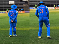 "अरे मर्दा, मागे तर बघ, आम्ही बिहारहून आलोय!" Vaibhav Suryavanshi याचा 'तो' व्हिडीओ व्हायरल - Marathi News | Fans Emotional Call to Vaibhav Suryavanshi Goes Viral During Ind vs Pak U-19 Clash | Latest cricket News at Lokmat.com "अरे मर्दा, मागे तर बघ, आम्ही बिहारहून आलोय!" Vaibhav Suryavanshi याचा 'तो' व्हिडीओ व्हायरल - Marathi News | Fans Emotional Call to Vaibhav Suryavanshi Goes Viral During Ind vs Pak U-19 Clash | Latest cricket News at Lokmat.com