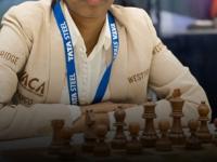 बुद्धिबळाची 'राणी'! FIDE कँडिडेट्स चेस टूर्नामेंट जिंकणारी वैशाली ठरली पहिली भारतीय महिला - Marathi News | Vaishali Rameshbabu wins the 2026 fide womens candidates viswanathan anand feeling proud | Latest sakhi News at Lokmat.com