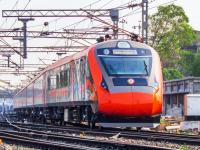 ४२ फेऱ्या, ५९ हजार प्रवासी अन् ६.२१ कोटींची कमाई; ‘या’ वंदे भारत ट्रेनची रेकॉर्डब्रेक कामगिरी - Marathi News | 42 trips 59 thousand passengers and revenue of over 6 crore record break performance of jodhpur delhi vande bharat train express | Latest national News at Lokmat.com