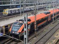 'वंदे भारत स्लीपर'चे तिकीट दर पाहून डोळे विस्फारतील! १३,३०० रुपयांपर्यंत, ४०० किमीसाठी ₹१५२०; किलोमीटरनुसार भाडे बदलणार... - Marathi News | Vande Bharat Sleeper Ticket fare: The ticket prices of 'Vande Bharat Sleeper' will make your eyes widen! Up to Rs 13,300, ₹1520 for 400 km; Fare will vary according to the kilometer... | Latest national Photos at Lokmat.com