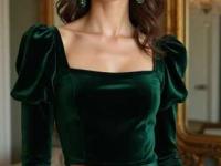 काय सांगता, अजून नाही घेतलेत? पाहा वेलवेट क्रॉप टॉपचे ५ पॅटर्न, कॉलेज-ऑफिसात तुमच्याच स्टाइलची चर्चा - Marathi News | latest velvet crop top designs for college and office stylish velvet crop tops for working women velvet crop top patterns for daily wear how to style velvet crop tops for office | Latest sakhi Photos at Lokmat.com