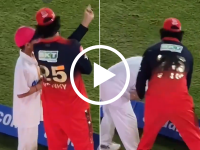 IPL 2026: बॉल बॉयनं पाय धरताच व्यंकटेश अय्यरनं केलं असं काही, सर्वत्र होतंय कौतुक! - Marathi News | IPL 2026: Ball Boy Attempts to Touch Venkatesh Iyer Feet; RCB All-rounder Heartwarming Reaction Goes Viral | Latest cricket News at Lokmat.com IPL 2026: बॉल बॉयनं पाय धरताच व्यंकटेश अय्यरनं केलं असं काही, सर्वत्र होतंय कौतुक! - Marathi News | IPL 2026: Ball Boy Attempts to Touch Venkatesh Iyer Feet; RCB All-rounder Heartwarming Reaction Goes Viral | Latest cricket News at Lokmat.com