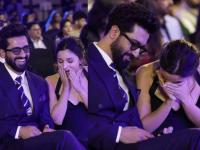 विकी कौशलने आलियाला दाखवला 'बेबी बॉय'चा फोटो? अभिनेत्रीची क्युट रिॲक्शन व्हायरल - Marathi News | did vicky kaushal showed baby boy photo to alia bhatt at filmfare ott 2025 actress cute reaction viral on social media | Latest filmy News at Lokmat.com