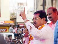 भाजपाचे ५ आमदार असतानाही काँग्रेसने दिली मात! चंद्रपुरात विजय वडेट्टीवार ठरले किंगमेकर - Marathi News | congress defeated bjp despite having 5 MLA vijay wadettiwar became the kingmaker in chandrapur district local body election result 2025 | Latest maharashtra News at Lokmat.com