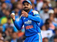 Virat Kohli: ऑस्ट्रेलियाच्या भूमीवर कोहलीचा मोठा पराक्रम, इयान बॉथमचा महारेकॉर्ड मोडला! - Marathi News | IND vs AUS 3rd ODI: Virat Kohli Smashes Catching Record in Australia | Latest cricket News at Lokmat.com Virat Kohli: ऑस्ट्रेलियाच्या भूमीवर कोहलीचा मोठा पराक्रम, इयान बॉथमचा महारेकॉर्ड मोडला! - Marathi News | IND vs AUS 3rd ODI: Virat Kohli Smashes Catching Record in Australia | Latest cricket News at Lokmat.com