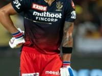 आयपीएलमध्ये विराट कोहलीला मिळाले २१ कोटी, पण हातात येणार फक्त १३; ८ कोटी कुठे जाणार? - Marathi News | virat kohli salary how much income tax will pay on 21 crore ipl salary | Latest business Photos at Lokmat.com