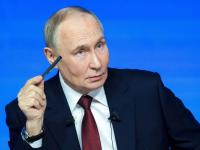 रशिय-यूक्रेन युद्ध तत्काळ थांबवण्यासाठी पुतिन तयार, पण ठेवली एक मोठी अट! ट्रम्प यांच्यासंदर्भातही बोलले - Marathi News | Putin is ready to immediately stop the Russia-Ukraine war, but with one big condition | Latest international News at Lokmat.com