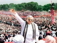 जेव्हा शेतकऱ्यांसाठी तुरुंगात गेलेले वाजपेयी; तीव्रता एवढी की काँग्रेसला जेल शोधावे लागले - Marathi News | When Vajpayee went to jail for farmers; Congress had to find a jail for him in 1973 | Latest politics Photos at Lokmat.com