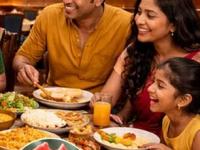 उन्हाळ्यात बकाबका कलिंगड खाणंही धोक्याचं! ४ गोष्टी टाळा-पोटदुखी-पित्ताने गाठावा लागेल दवाखाना - Marathi News | Side effects of eating too much watermelon Foods to avoid after eating watermelon food combination health risks Can we drink water after eating watermelon | Latest sakhi Photos at Lokmat.com