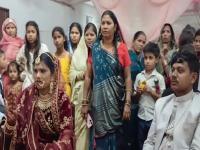 'मला दाखवला तो मुलगा हीरोसारखा होता, हा तो नाहीच', मांडवात वधूचा धिंगाणा, थेट पोलीसच बोलावले, मग... - Marathi News | 'The boy you showed me was like a hero, this is not him', the bride's complaint, she immediately called the police, then... | Latest national News at Lokmat.com