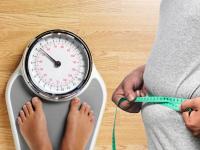 हिवाळ्यात जलदगतीनं वजन वाढतंय?, जाणून घ्या या टिप्स - Marathi News | Health Tips : weight gain in winter | Latest health Photos at Lokmat.com