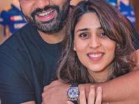 Rohit Sharma Birthday : हिटमॅनला केले रितिकाने क्लिन बोल्ड ! शर्माजी के बेटे की प्यारवाली लव्हस्टोरी.. - Marathi News | Rohit Sharma Birthday: Rohit Sharma's sweet love story.. | Latest sakhi Photos at Lokmat.com