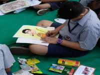 कल्याणमध्ये विद्यार्थी रमले चित्र-रंगांच्या दुनियेत! - Marathi News | Drawing competition organised in Kalyan | Latest thane Photos at Lokmat.com