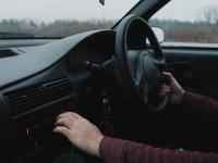 कार चालविताना या चुका टाळा...दिसायला छोट्या पण मोठ्या गोष्टी! - Marathi News | Avoid these mistakes while driving a car ... small but big things to look at! | Latest auto Photos at Lokmat.com